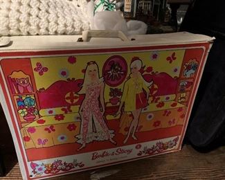 Vintage 1968 Mattel Barbie & Stacey Sleep n' Keep Case 5151 W/Fold Out Furniture