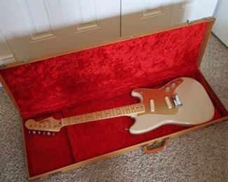 1957 Duo-Sonic Fender Guitar " Desert Sand "