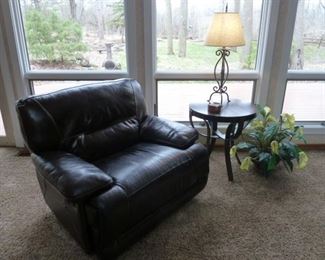 Alden Leather Recliner - Coffee