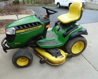 John Deere Riding Lawnmower Mod. D160
