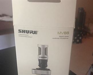 Shure MV 88 Microphone records video with crystal clear sound  (IOS)