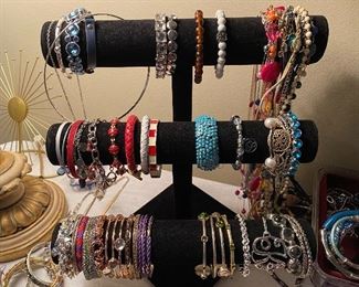 tons of jewelry, more photos coming