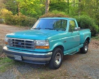 Ford F150 with 5.8 V8