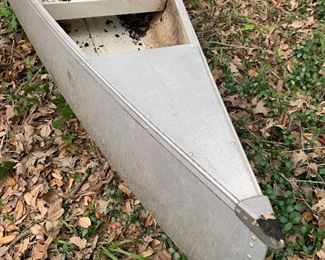 17’ Aluminum canoe