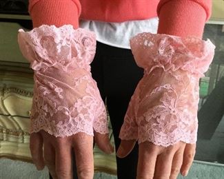 Vintage Lace Fingerless Glove