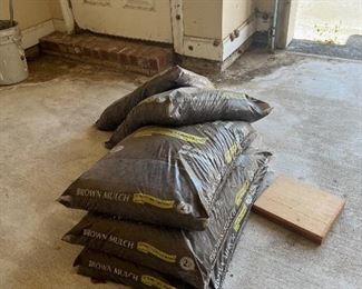 Brown Mulch