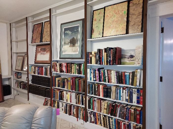 OAK CLIFF ESTATE SALE in Dallas, TX starts on 4/7/2022