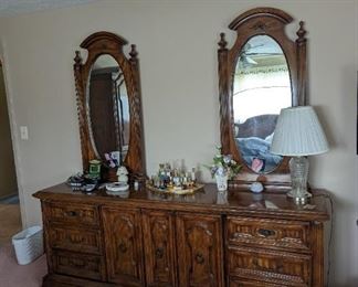 Bedroom set