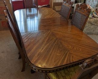 Great condition dining table