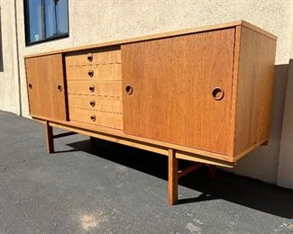 Dux Sideboard in excellent condition. Lot #3238