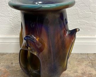 Art glass vase. Lot #3768