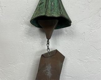 Good sized Solari bell. Lot #3780