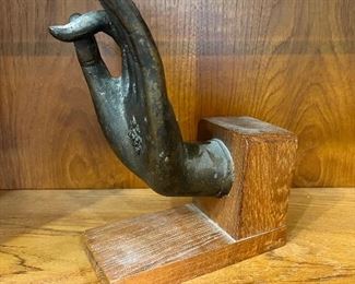 Hand sculpture single bookend. Lot #3731