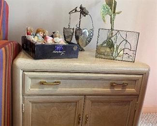 1 of 2 matching Vintage Thomasville Night Stands