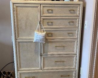 Vintage Thomasville Gentleman's Chest, matching side tables and long dresser with mirror!