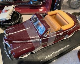 Fairfield Mint 1941 Chevrolet Deluxe Convertible 1:18 Scale Die-Cast Model