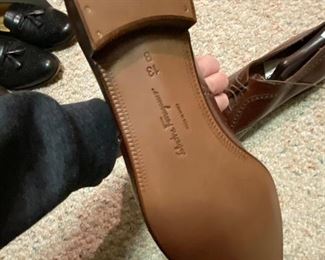 Leather Bottom of the new Salvatore Ferragamo Wingtips