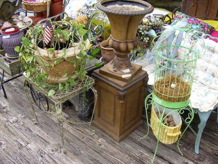 Packed House Spring /Garden Estate Sale!... starts on 4/8/2022