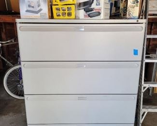 $20, 4 drawer metal file cabinet