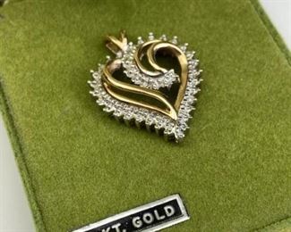 14kt Gold & Diamonds Heart Pendant w/ Box