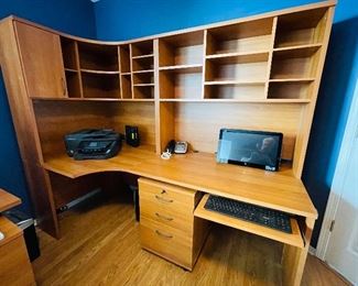 2_____ $595
Corner desk with 1 work stations and1file cabinets
72high 87wide 29deep, 40deep after curve
