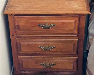 4_____ $695
Ethan Allen Heirloom nutmeg maple Colonial style 4 poster Queen bed & 2 cabinets
bed • 52 high 64 wide 86 deep 
2 night chest   • 27high 23wide 15deep