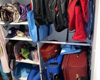 Very nice suitcases and roller bags