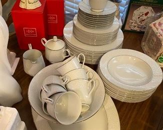 Four crown China, Southampton