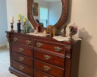 Havertys dresser and mirror