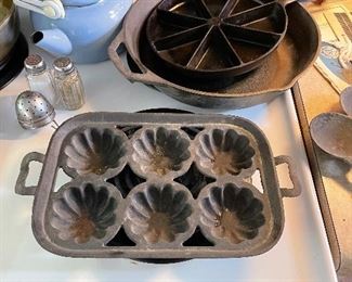 Cast iron muffin tin