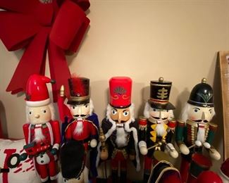 Close
Up of
Large Nutcrackers 