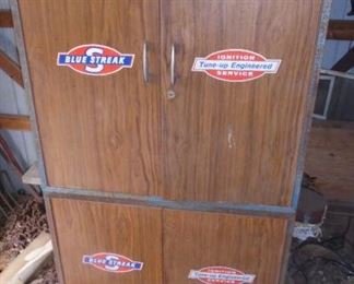 PARTS CABINET