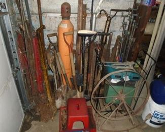YARD TOOLS MISC