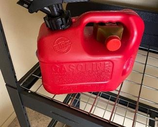 Blitz 1 gallon gas can
