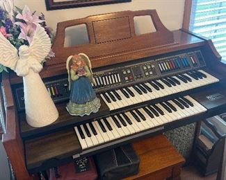 Baldwin interlude organ