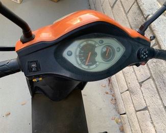 Has a fun radio too!