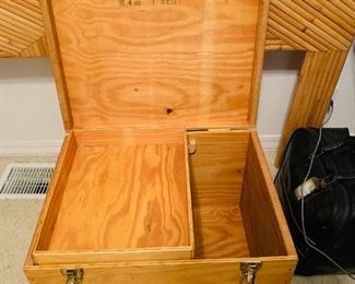 Wood Box w/Tray