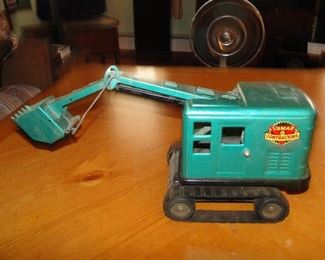 Lumar Contractors crane