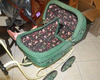 VINTAGE BABY BUGGY