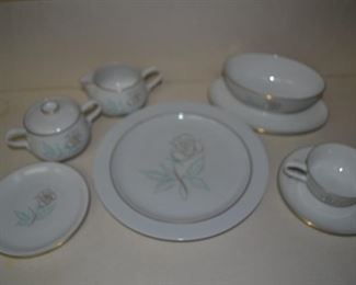 EASTERLING MCM CHINA.  EXTENSIVE SET