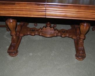 DETAIL ON TABLE BASE