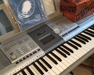 YAMAHA KEYBOARD 
