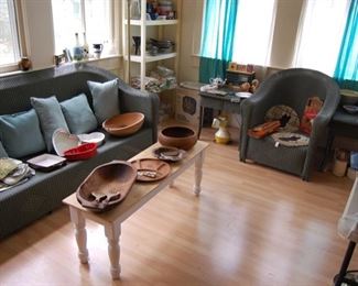 Green wicker sunroom furniture