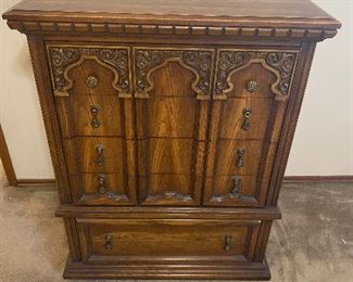 001 Stylish Wooden Dresser