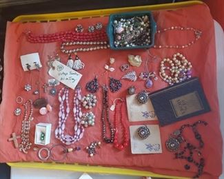 old vintage jewelry, old deco gemstone reference book