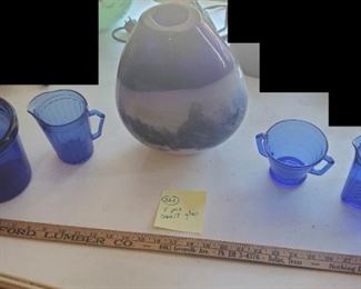 Pasabahce cobalt blue art glass vase and 4 cobalt blue pieces