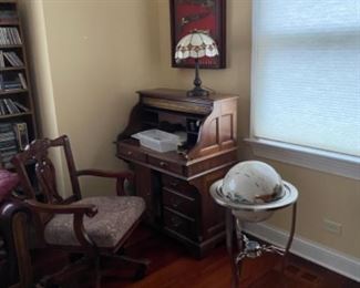 Roll top desk and chair 