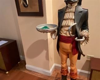Pirate statue 