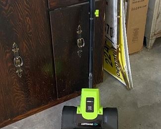 Earthwise snow shovel 