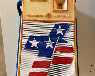 Vintage General Electric 76 Radio